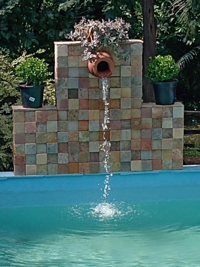 Villa Chacara bica dágua Pirenópolis Exterior foto