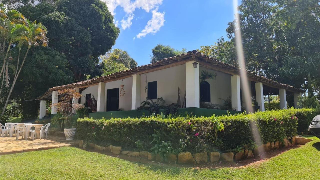 Villa Chacara bica dágua Pirenópolis Exterior foto